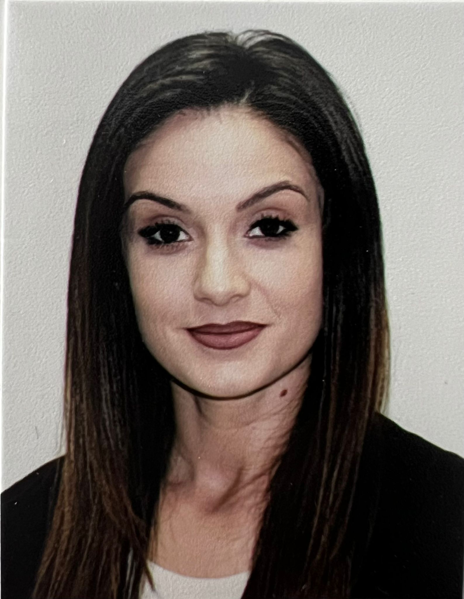 Profile photo of agent Monica Muresan