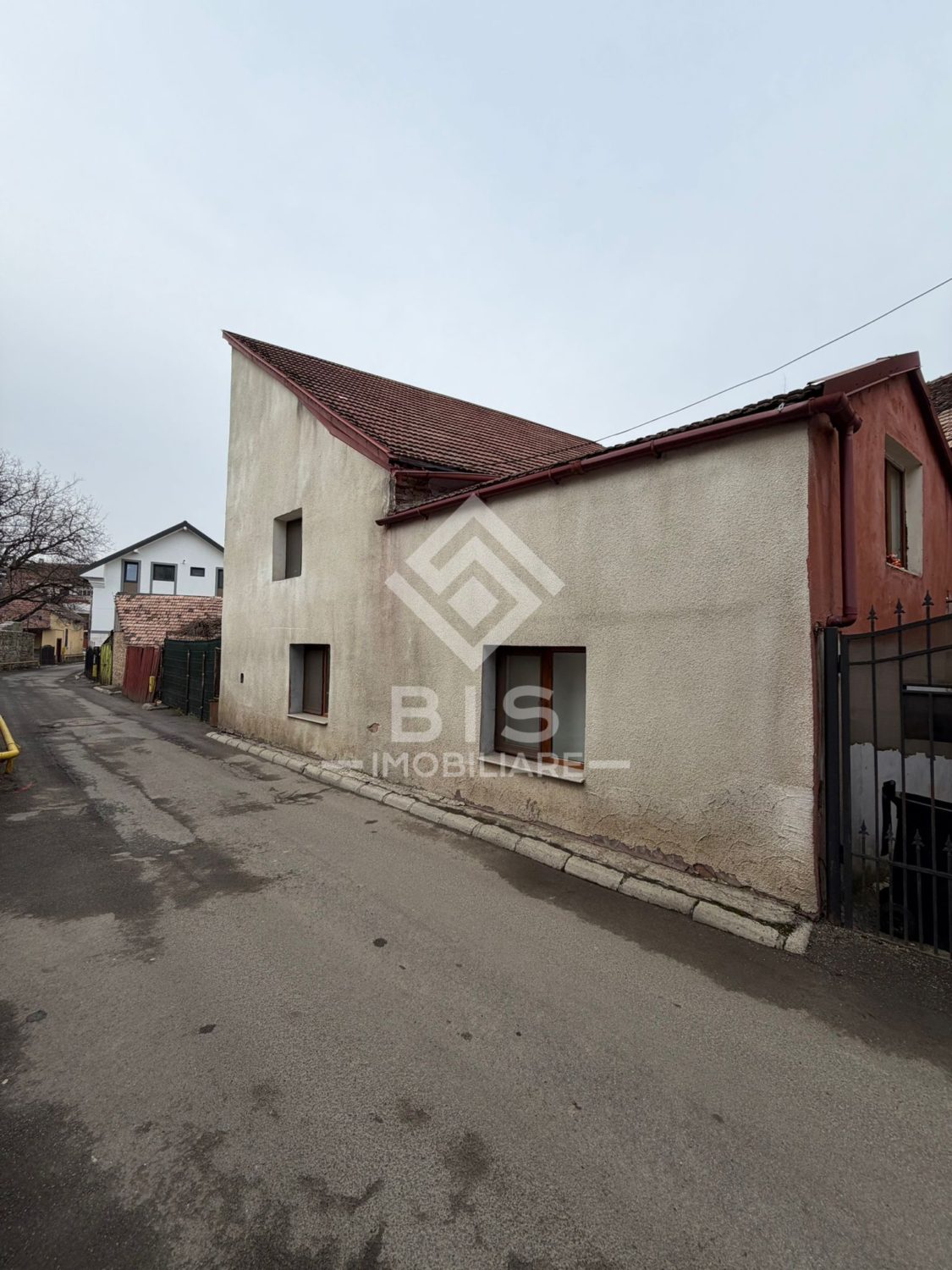 Casa de vanzare – zona Centru