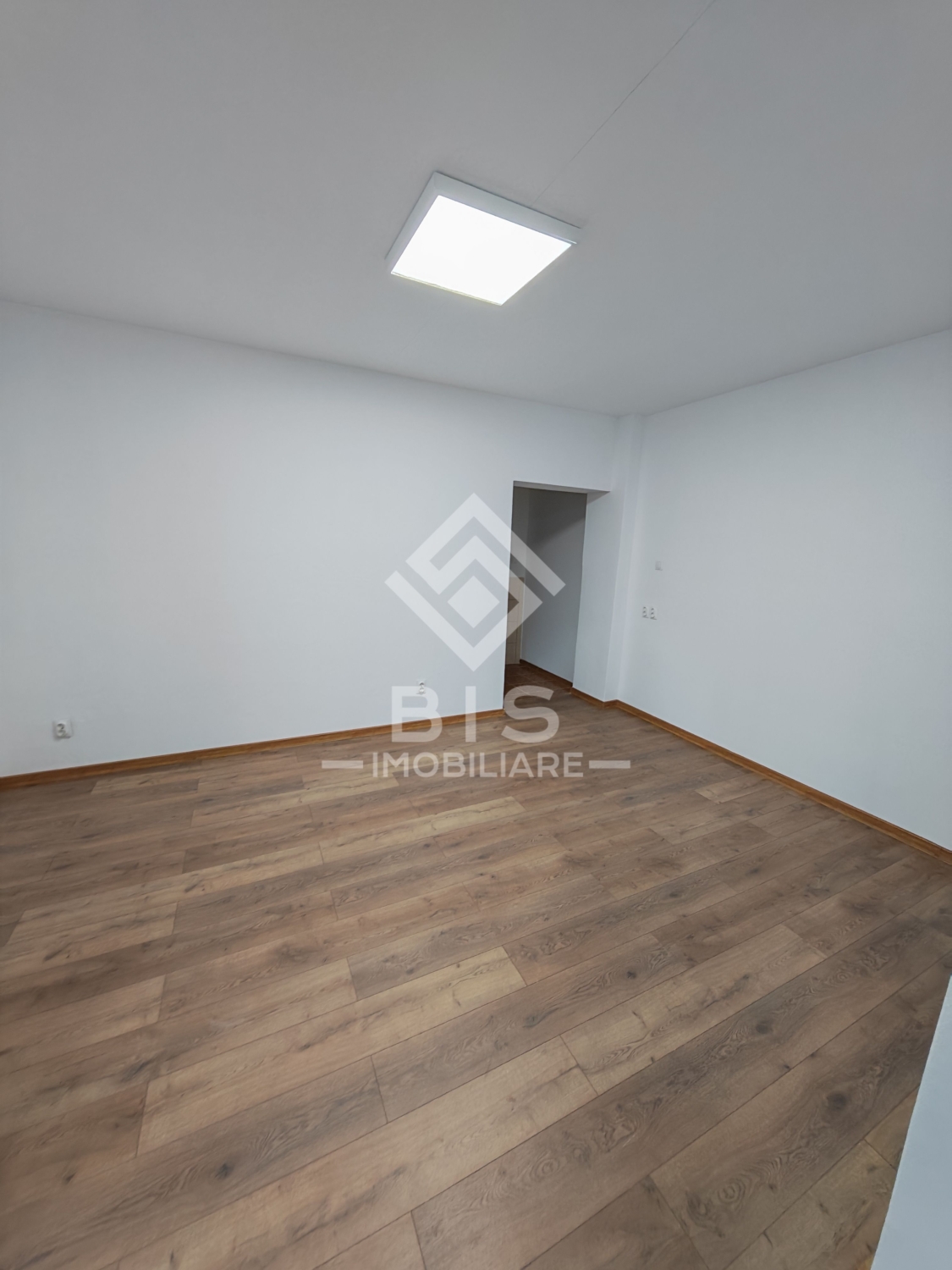 Spatiu comercial / birouri / activitati comerciale