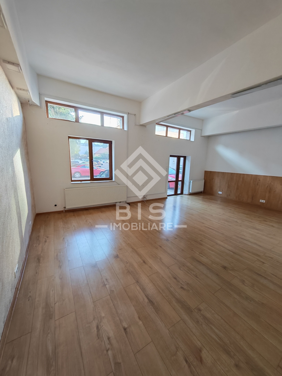 Spatiu comercial / birouri / activitati comerciale